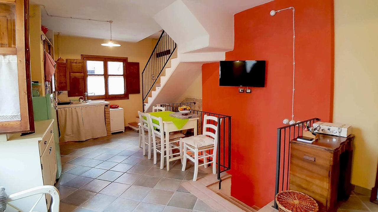 Casa Vacanza La Posadina Baunei Extérieur photo